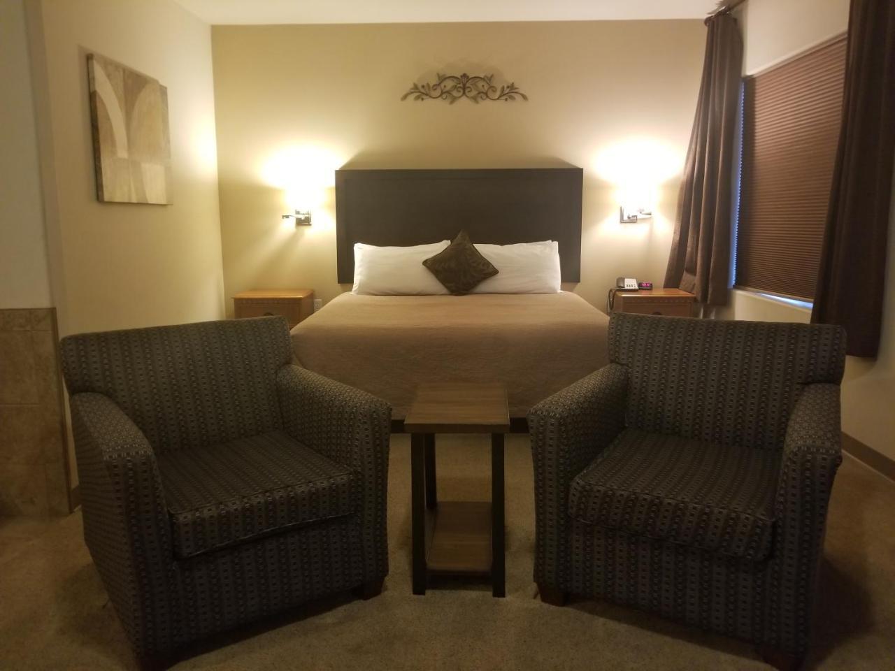 Grand View & Hotel Wasilla